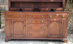 antique oak dresser2.jpg